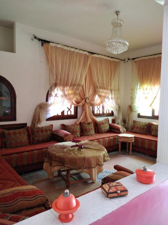 Villa Eden Варзазат Екстериор снимка